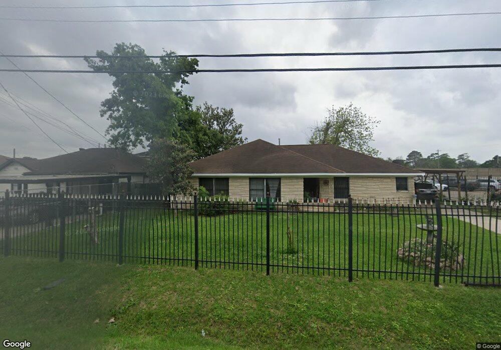 514 Reid St, Houston, TX 77022 - photo 1