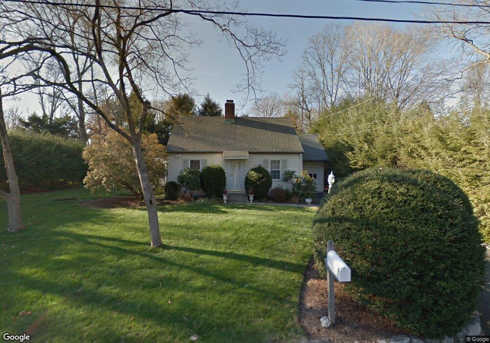 4 Pine St, Westport, CT 06880 - photo 1