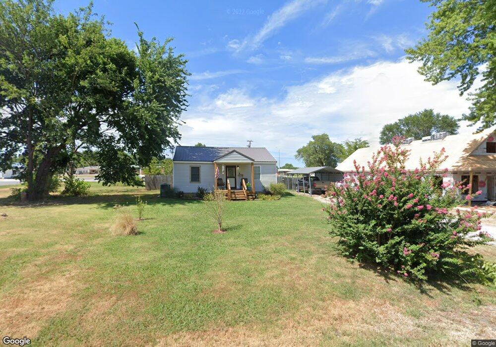 420 W 3rd St, Skiatook, OK 74070 - photo 1