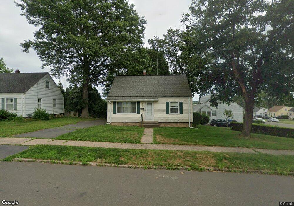 91 Fenway Dr, Hamden, CT 06517 - photo 1