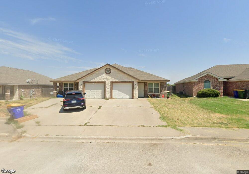 302 Coby Dr, Troy, TX 76579 - photo 1