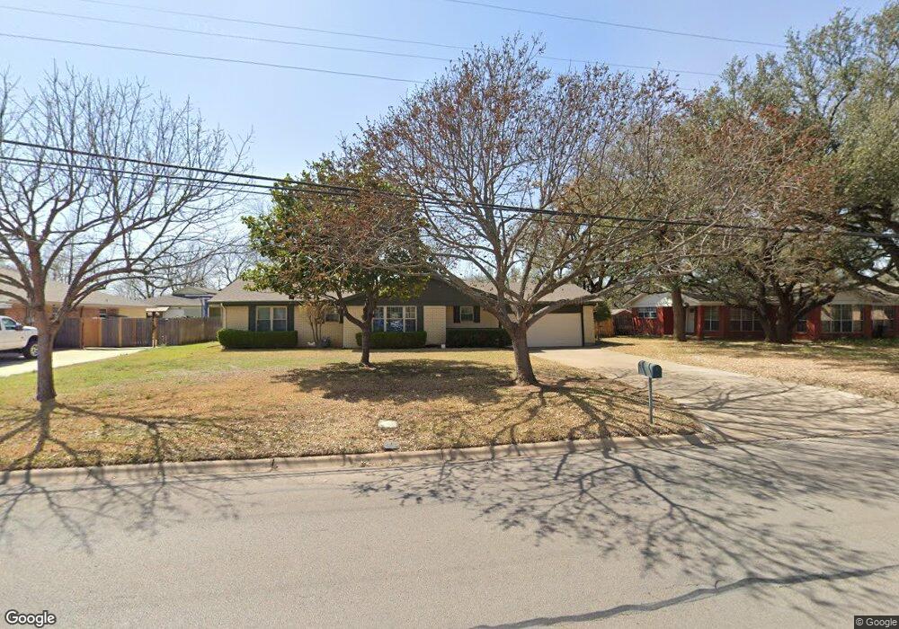 1427 Grand Ave, Cleburne, TX 76033 - photo 1