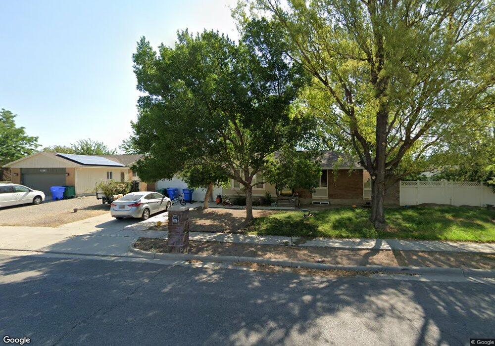 12285 S 2240 W, Riverton, UT 84065 - photo 1