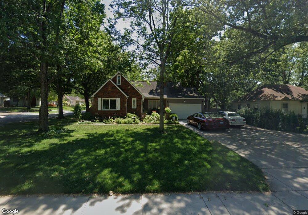 2701 SW 10th Ave, Topeka, KS 66604 - photo 1