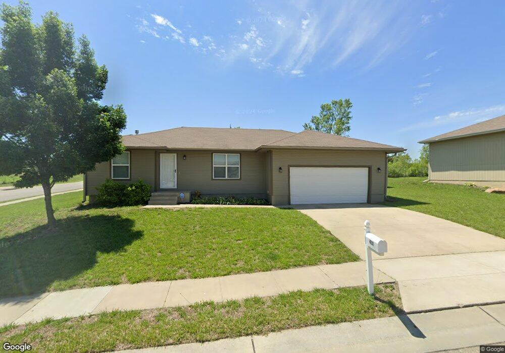 431 SE 44th St, Topeka, KS 66609 - photo 1