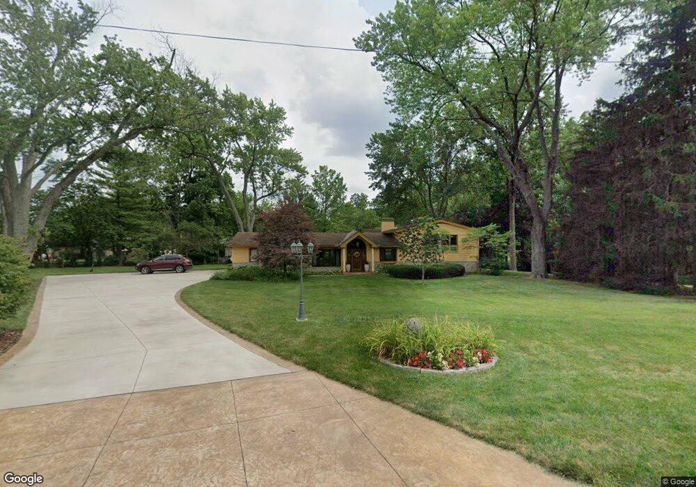 1293 Northport Cir, Columbus, OH 43235 - photo 1