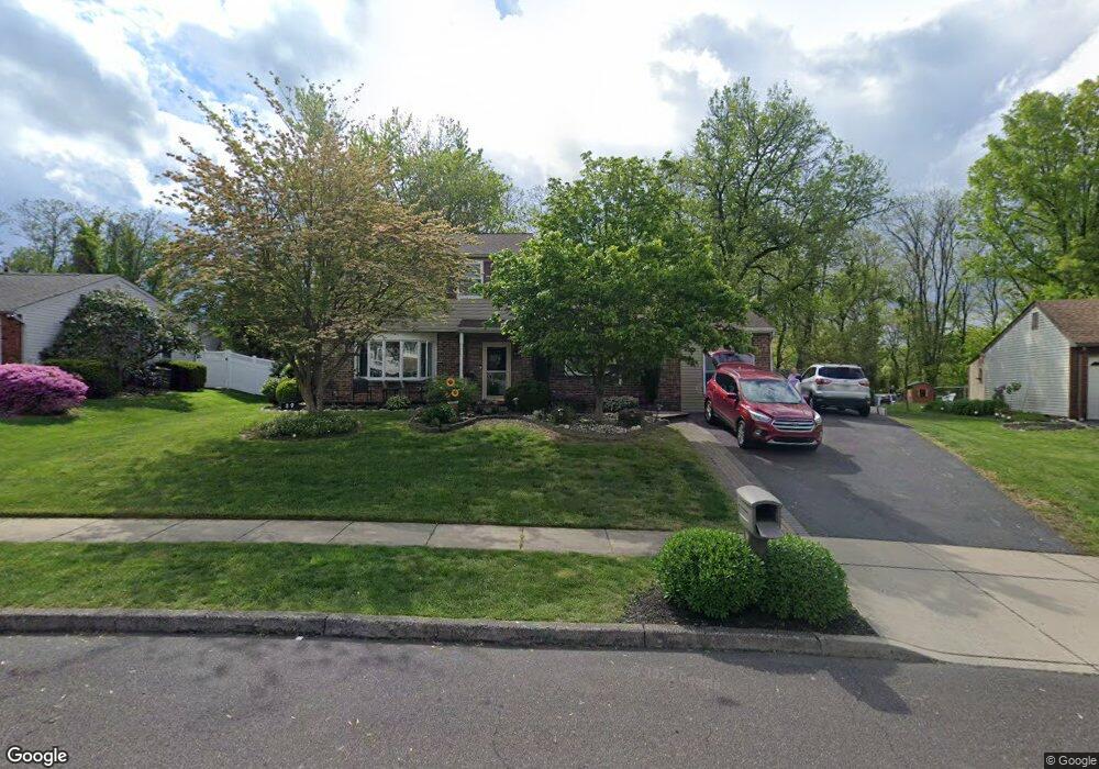 39 Dawn Rd, Levittown, PA 19056 - photo 1
