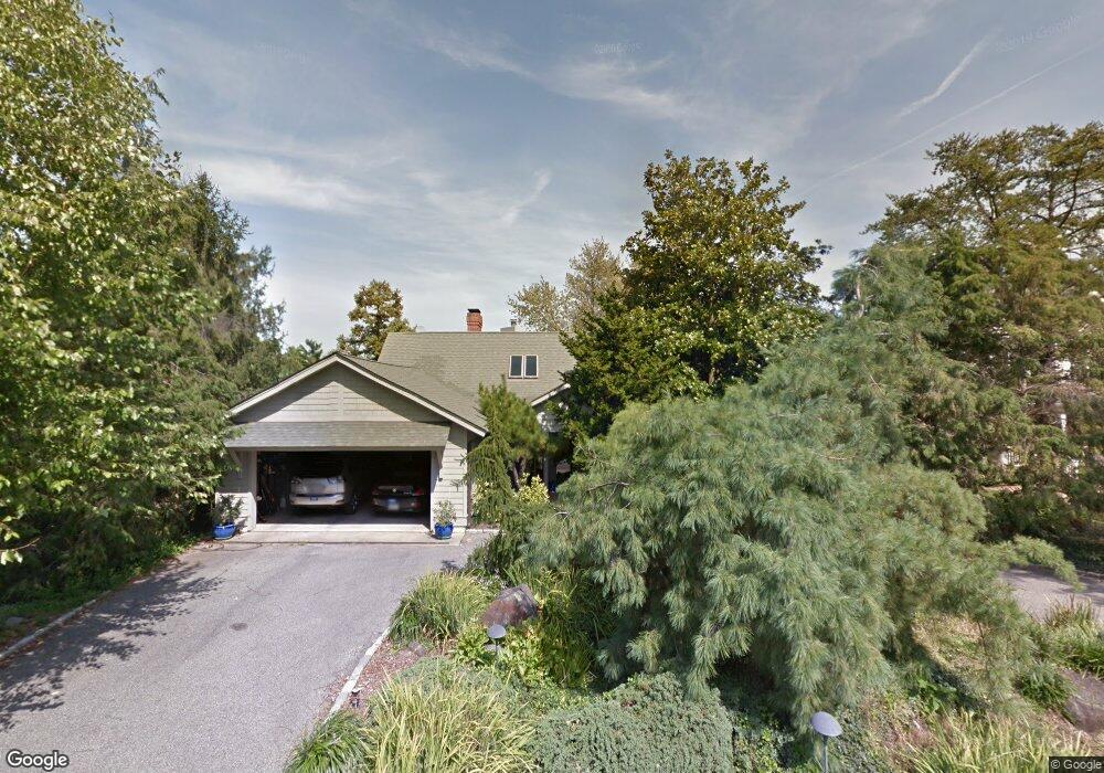 208 W Lake Dr, Annapolis, MD 21403 - photo 1