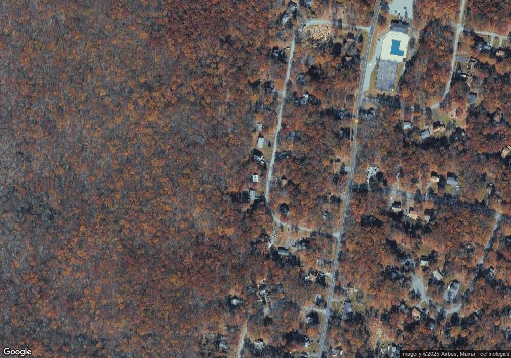 150 Segatti Cir, Bushkill, PA 18324 - photo 1