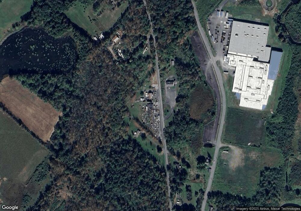 201 Jordan Hollow Rd, Dalton, PA 18414 - photo 1