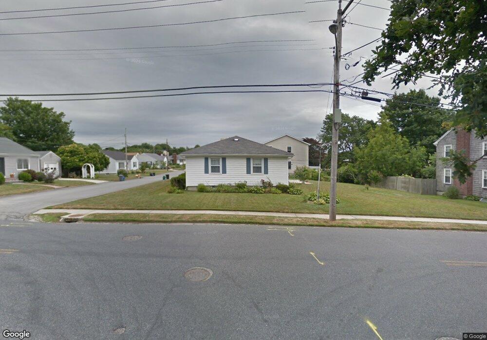 386 Taber St, Newport, RI 02840 - photo 1