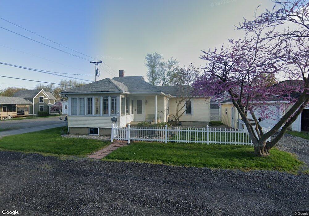 306 W 8th St, Auburn, IN 46706 - photo 1