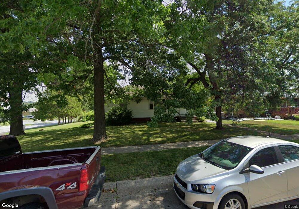 3541 28th St, Des Moines, IA 50310 - photo 1