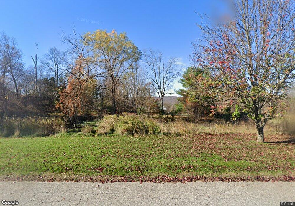 4 Fox Run, Sherman, CT 06784 - photo 1