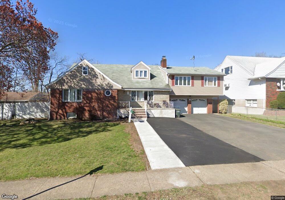 361 Chestnut Ave unit 2 bd. 1 bath. w park, South Hackensack, NJ 07606 - photo 1