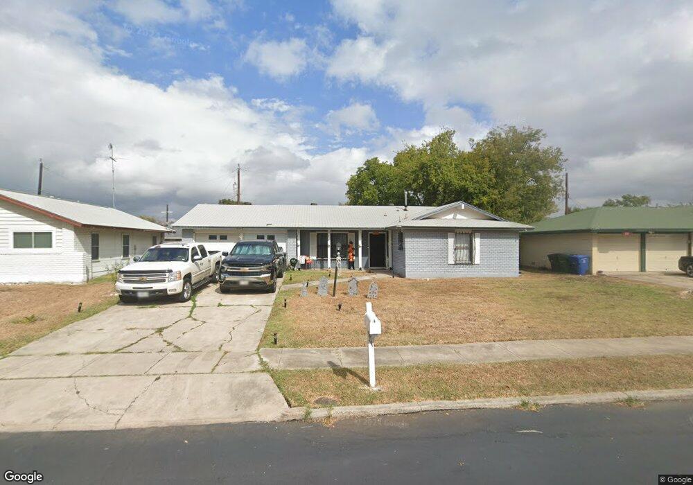 4611 Old Coach Ln, San Antonio, TX 78220 - photo 1