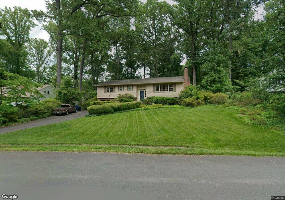 9114 Santayana Dr, Fairfax, VA 22031 - photo 1