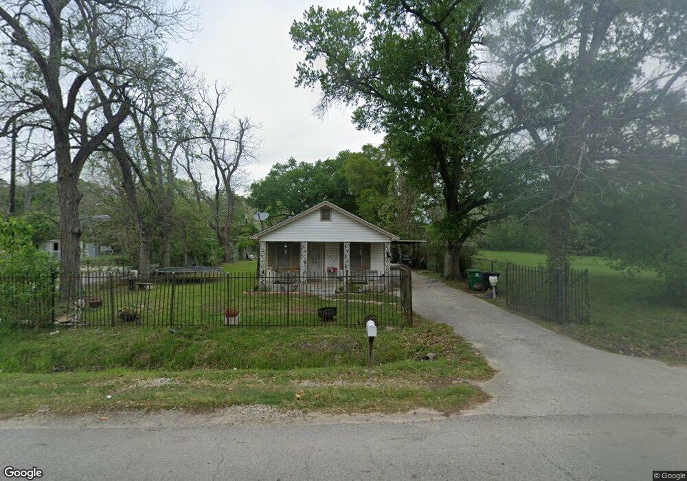 1316 Wilburforce St, Houston, TX 77091 - photo 1