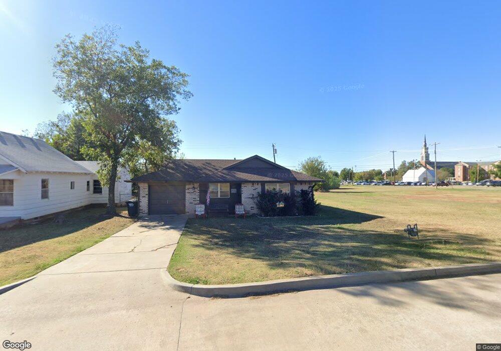 2222 N Aydelotte Ave, Shawnee, OK 74804 - photo 1