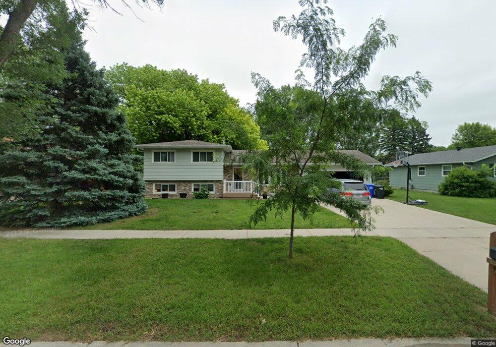 3301 Elm St N, Fargo, ND 58102 - photo 1