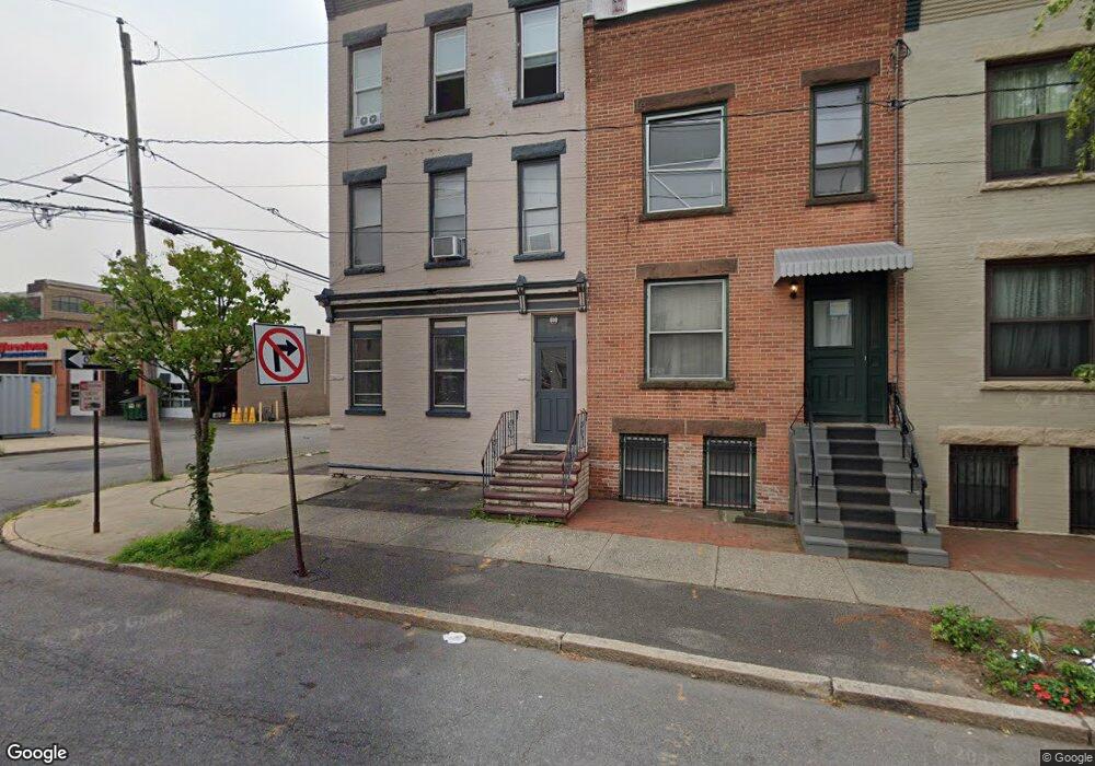 81 Robin St unit E, Albany, NY 12206 - photo 1