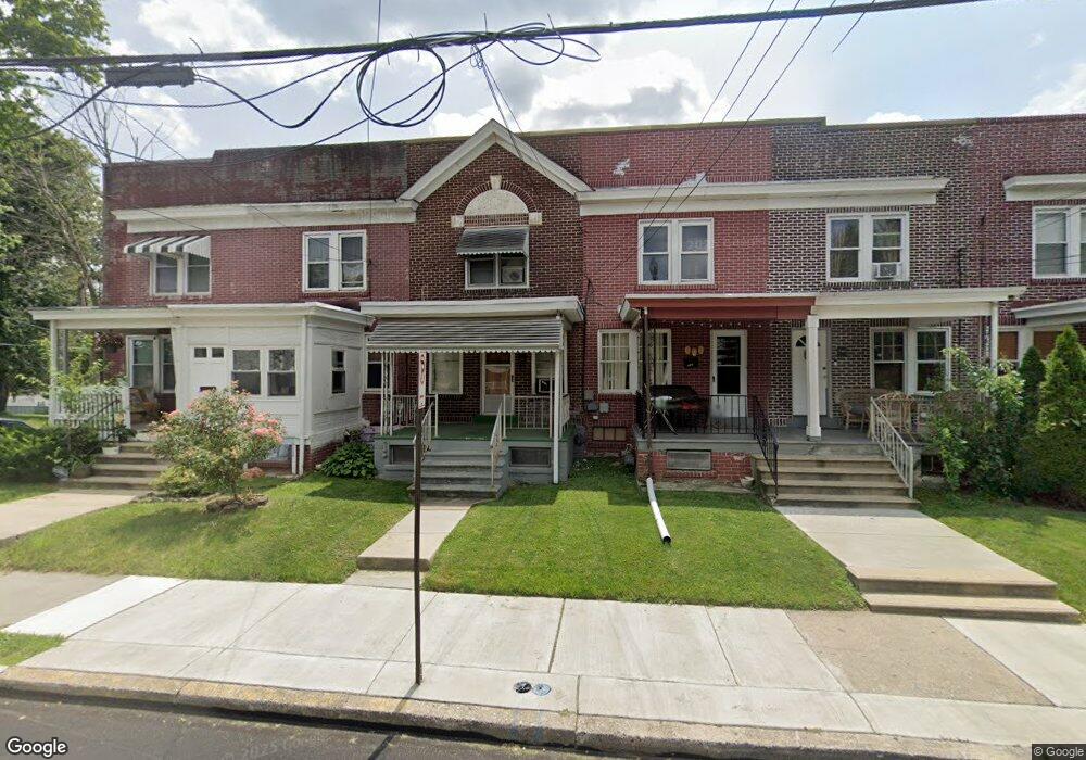 906 W Wyoming St, Allentown, PA 18103 - photo 1