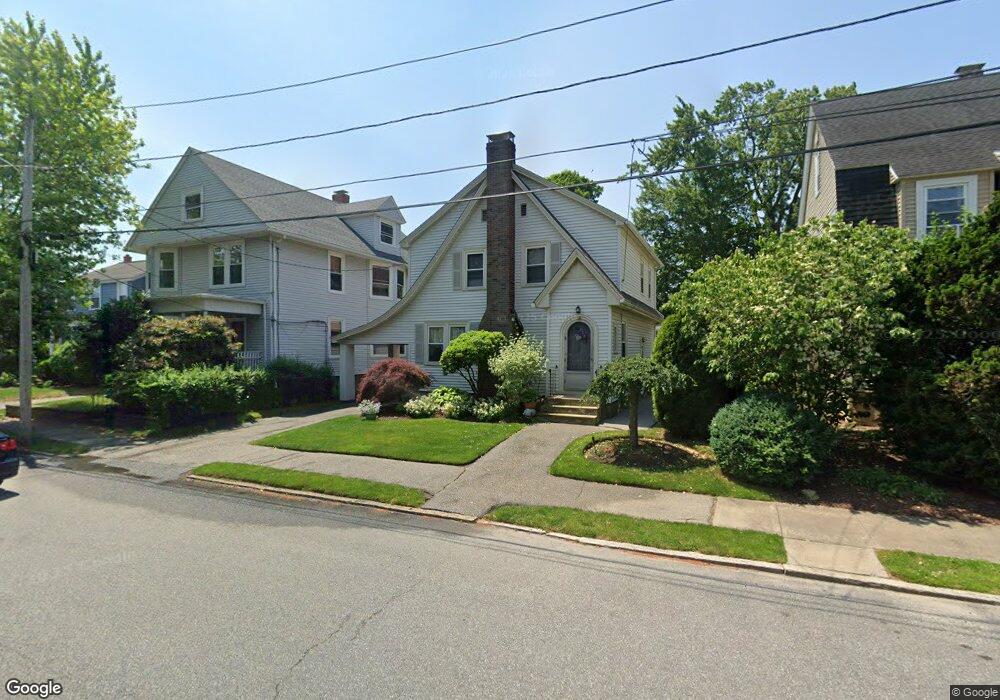 30 Hawthorne Ave, Cranston, RI 02910 - photo 1