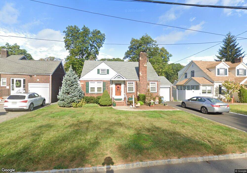 366 Huntington Rd, Union, NJ 07083 - photo 1