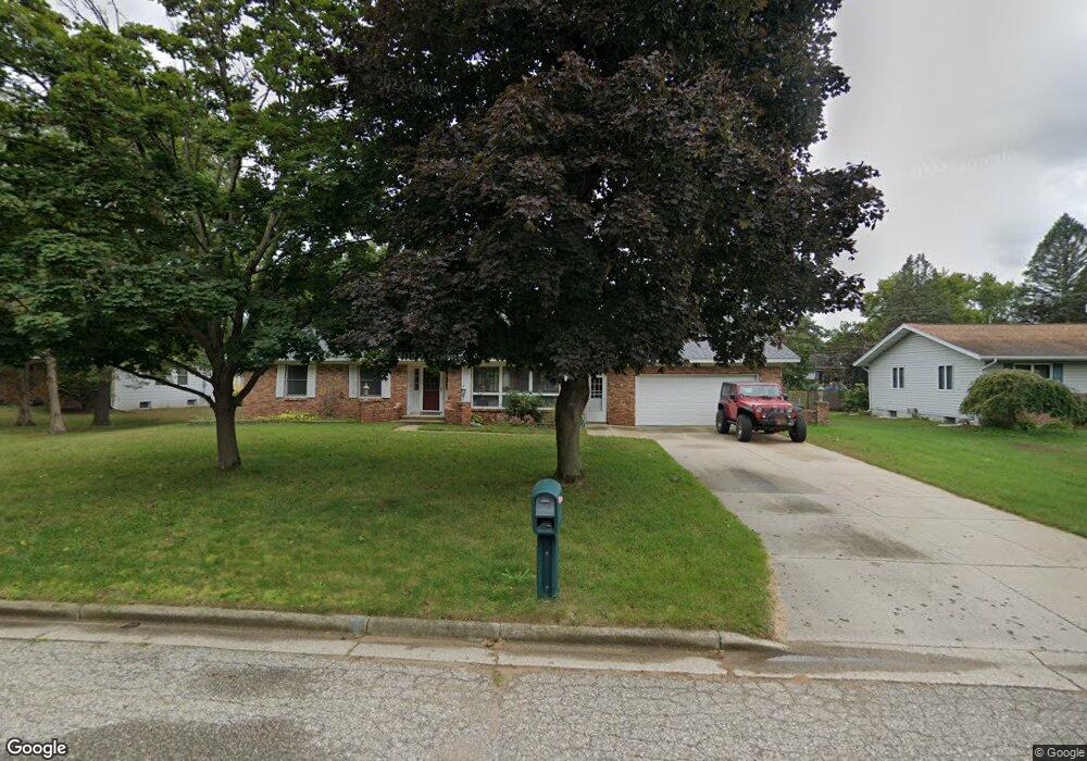 652 Birchwood Ct, Lowell, MI 49331 - photo 1