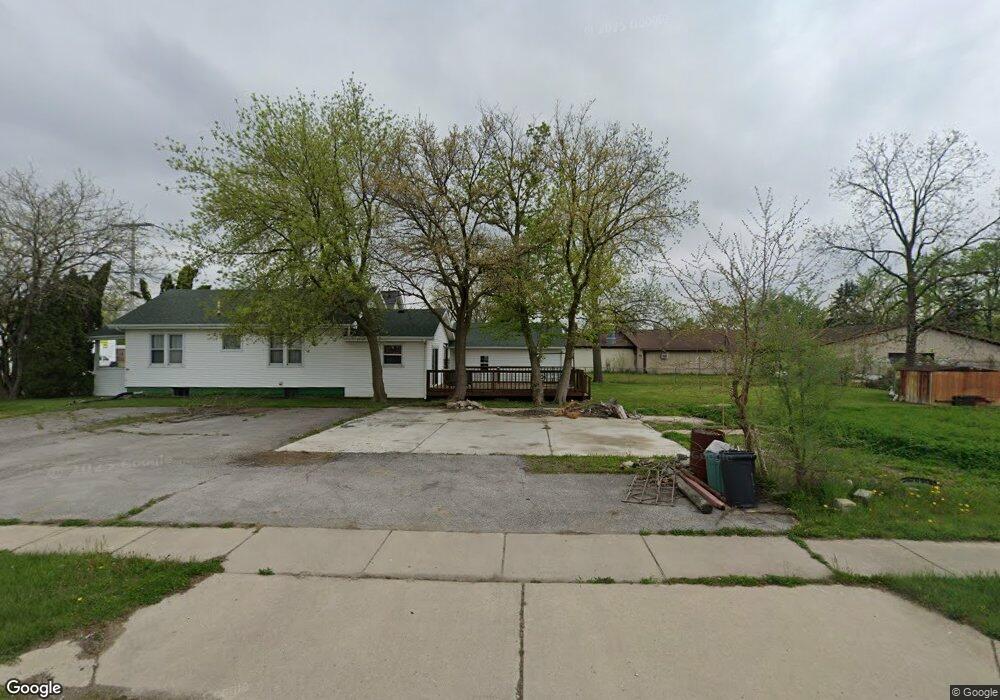 705 James St unit 802  E Beecher, Adrian, MI 49221 - photo 1