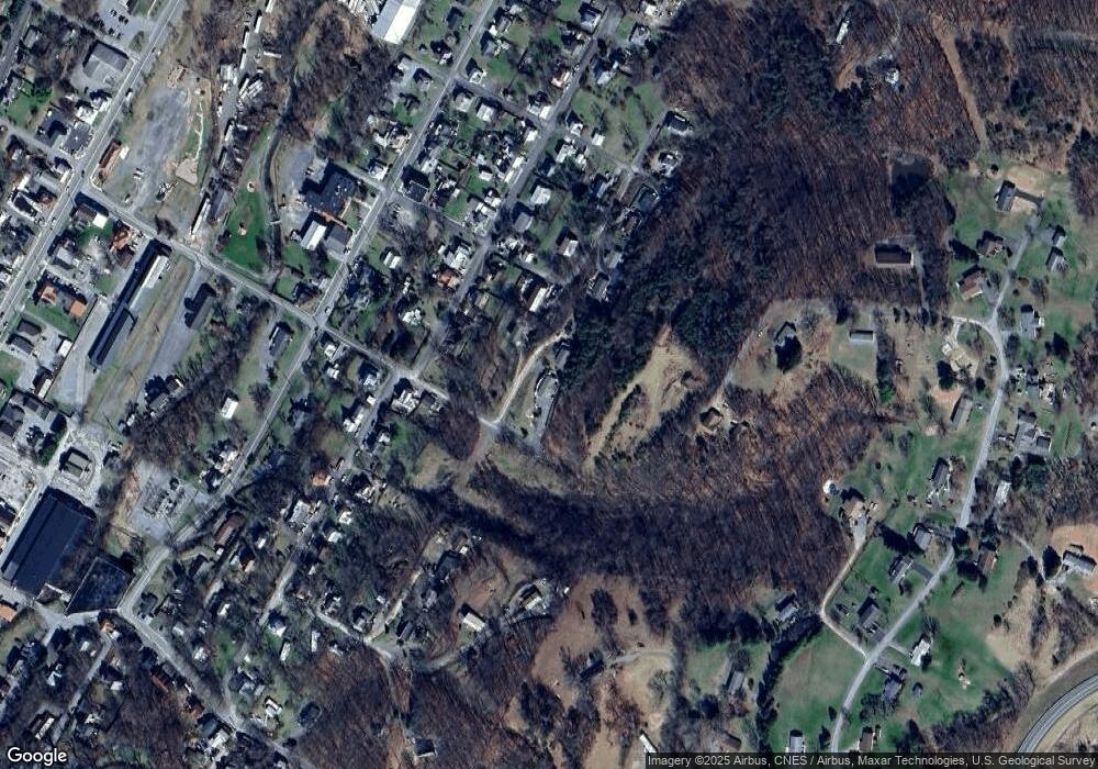 275 Williams St, Berkeley Springs, WV 25411 - photo 1