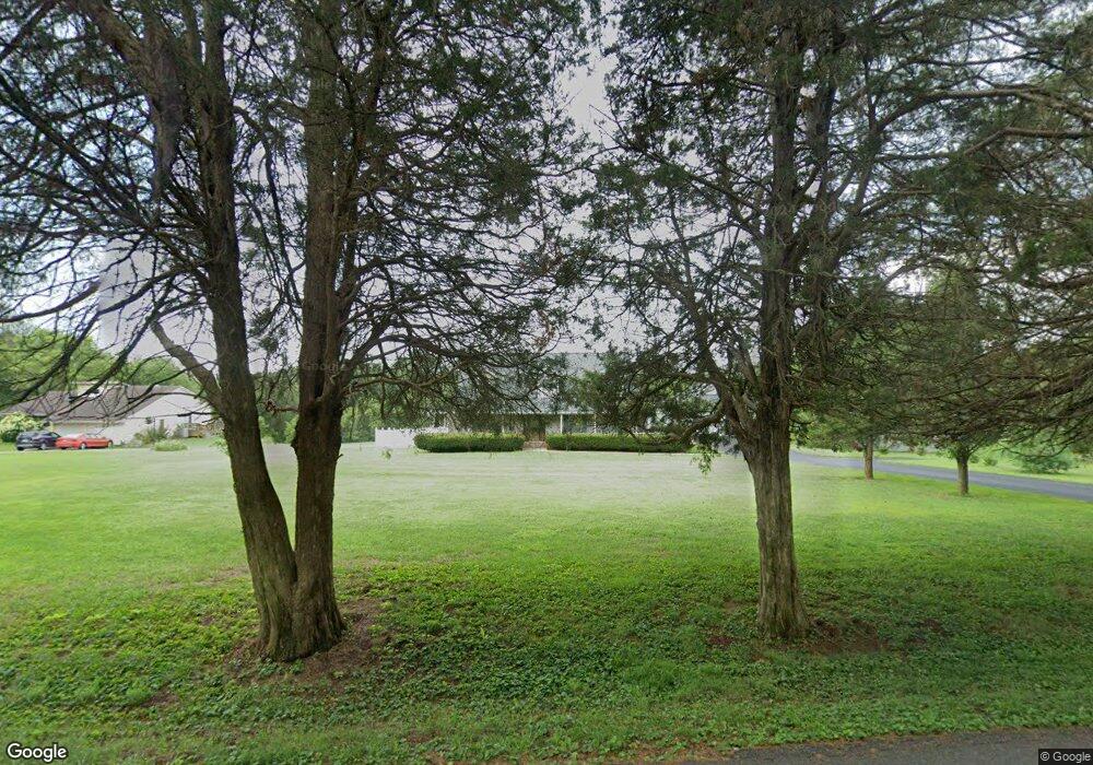 320 Gwinn Island Rd, Danville, KY 40422 - photo 1