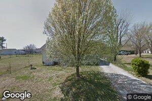 204 S Vine St, Caney, KS 67333