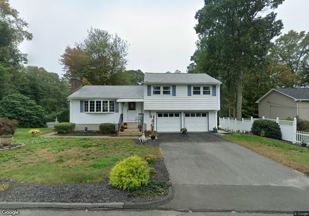 63 Bracewood Rd, Waterbury, CT 06706 - photo 1