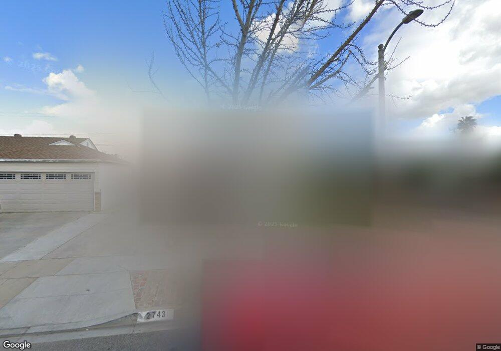 2743 Greenmeadow Rd, Lakewood, CA 90712 - photo 1