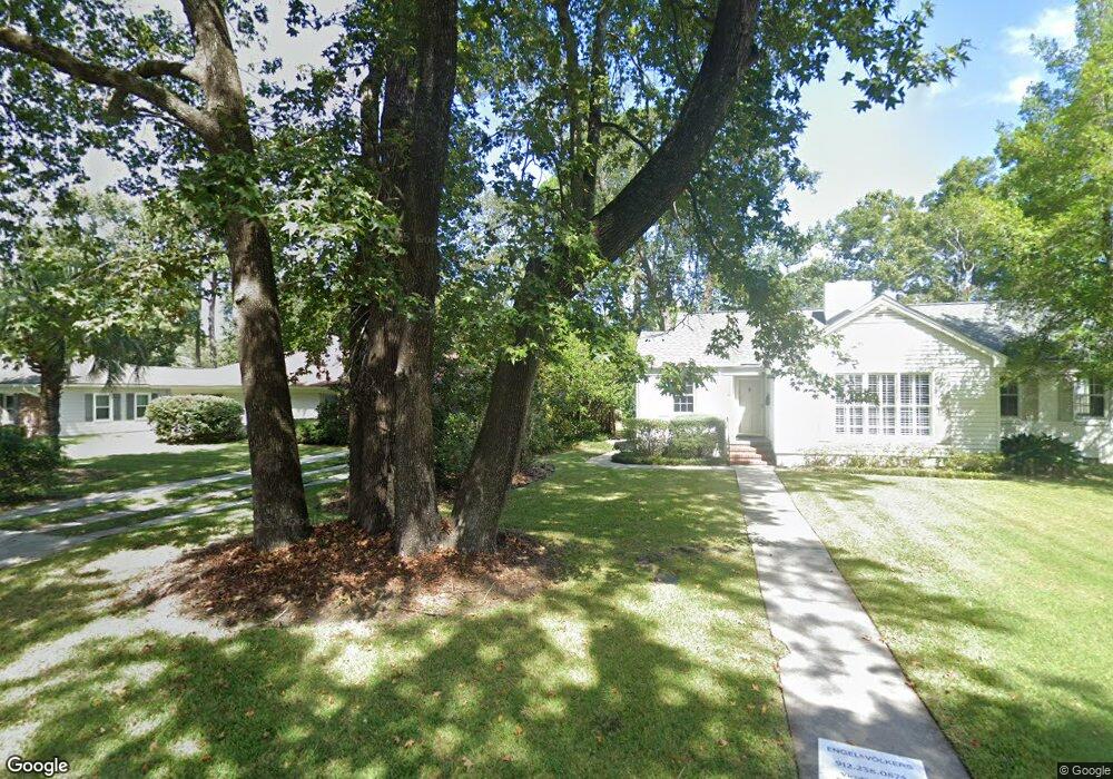 215 E 64th St, Savannah, GA 31405 - photo 1