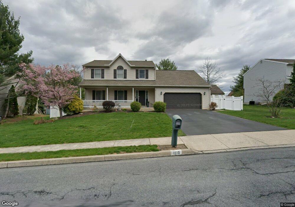 1010 Boeshore Cir, Reading, PA 19605 - photo 1