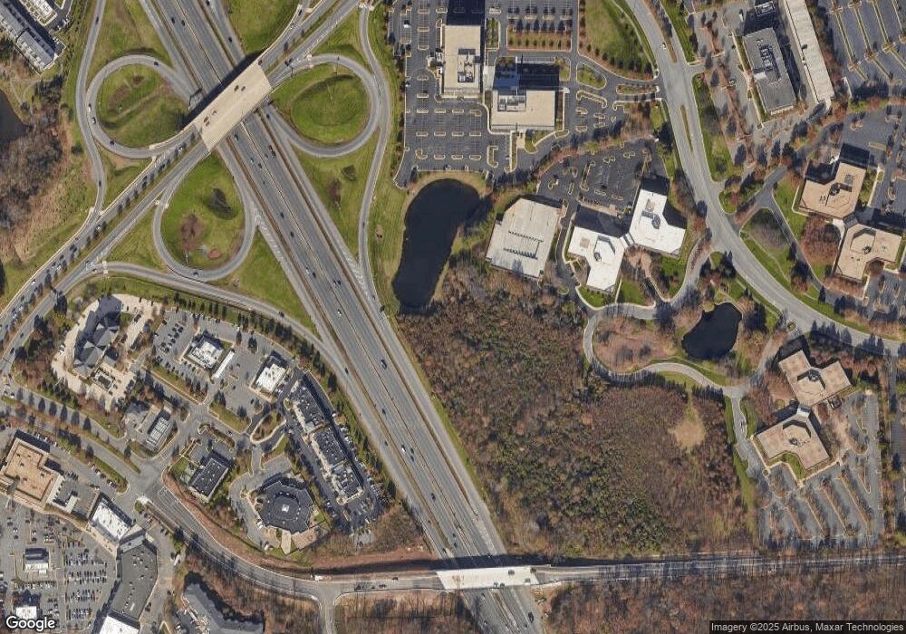 14324 Yesler Ave, Chantilly, VA 20151 - photo 1