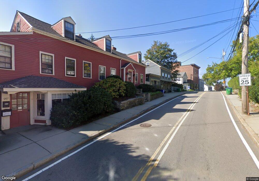 983 Chestnut St unit 4, Newton Upper Falls, MA 02464 - photo 1