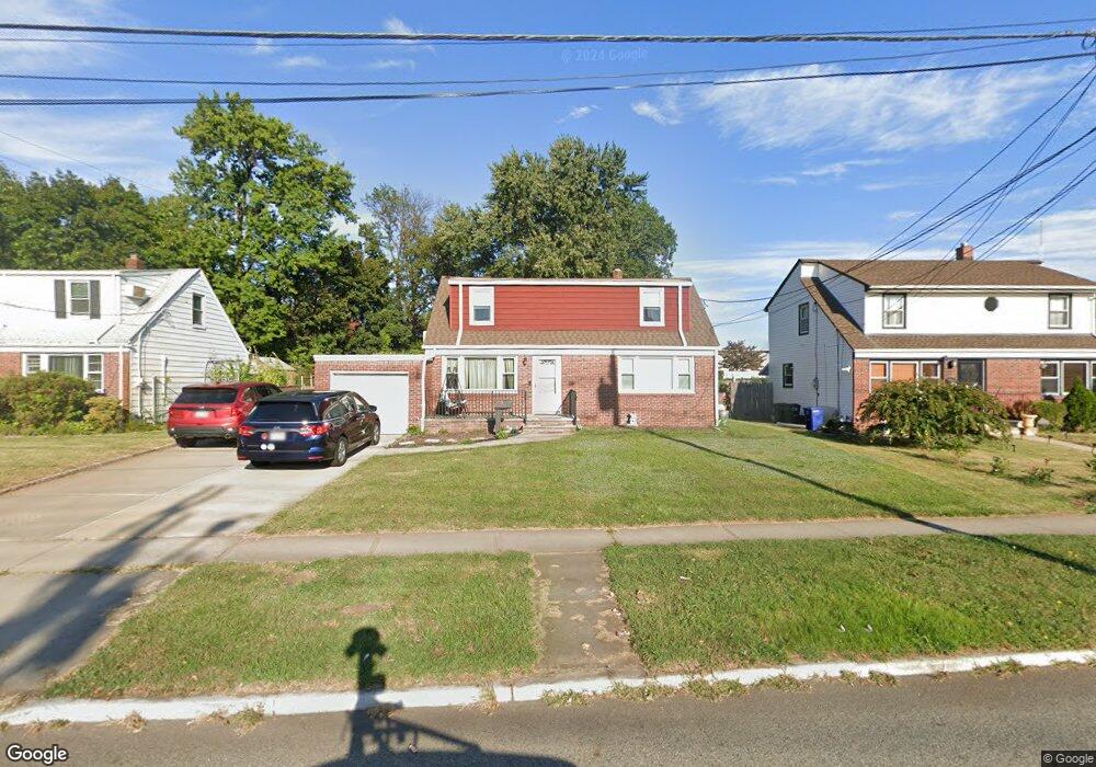 543 Boulevard, Hasbrouck Heights, NJ 07604 - photo 1