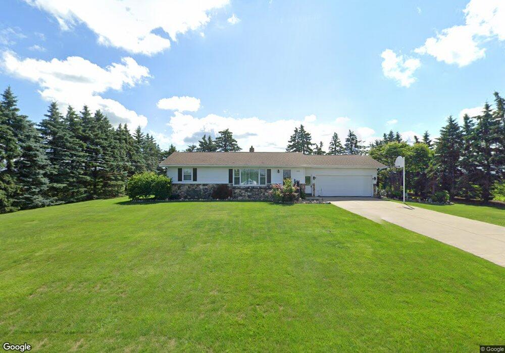 2081 Fraser Rd, Kawkawlin, MI 48631 - photo 1