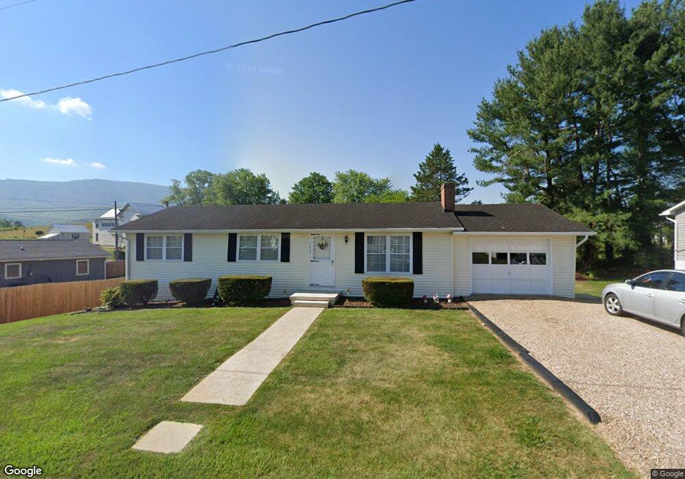 103 Massanutten St, Edinburg, VA 22824 - photo 1