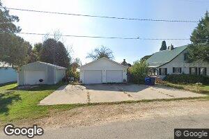 309 W Harrison St, Garnavillo, IA 52049