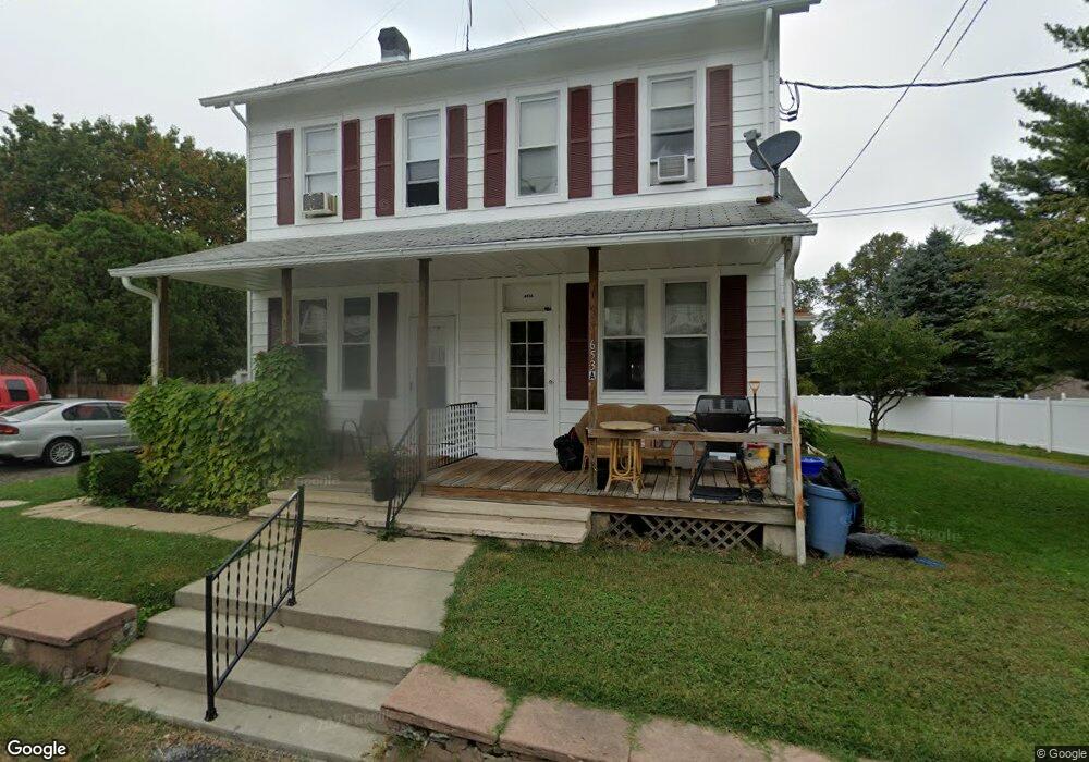 653 Mountain View Rd unit B, Reading, PA 19607 - photo 1