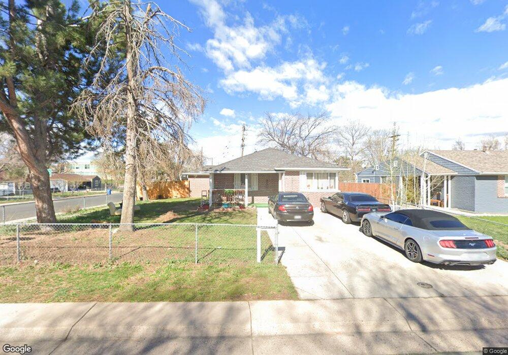 1301 Geneva St, Aurora, CO 80010 - photo 1