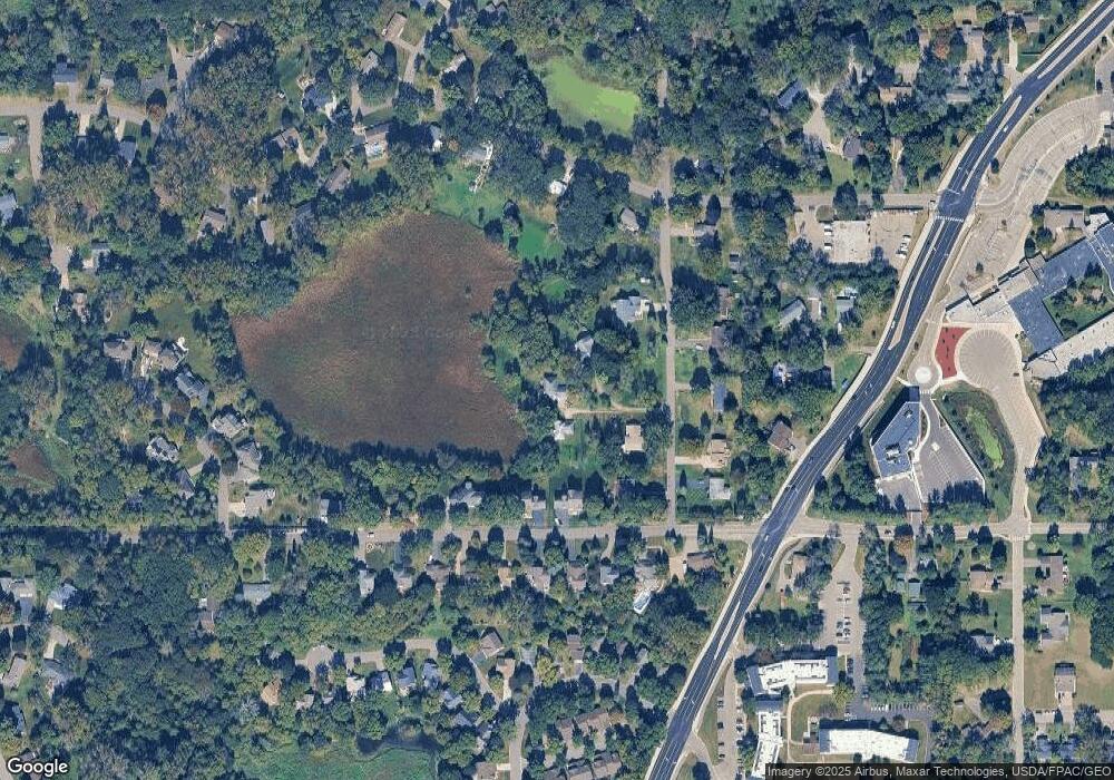 5716 Bluebird Ln, Minnetonka, MN 55345 - photo 1