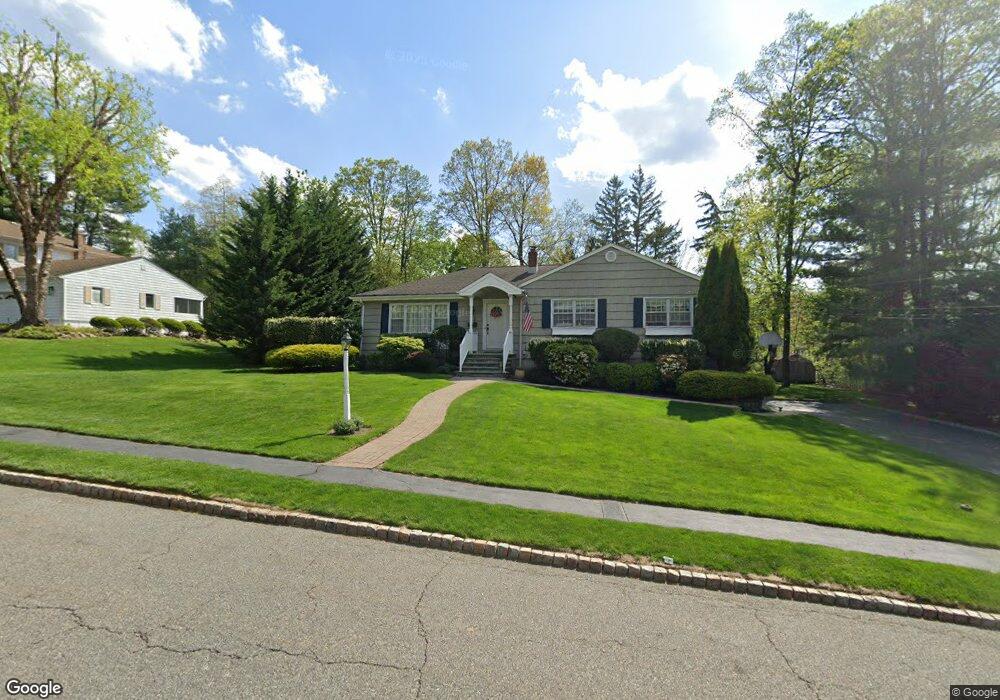 20 Crossbrook Ln, West Caldwell, NJ 07006 - photo 1