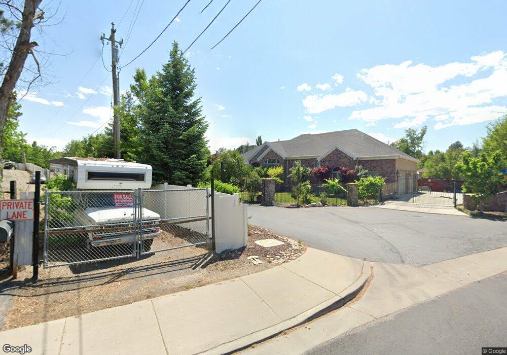 7976 S Hidden Park Ln, Sandy, UT 84093 - photo 1