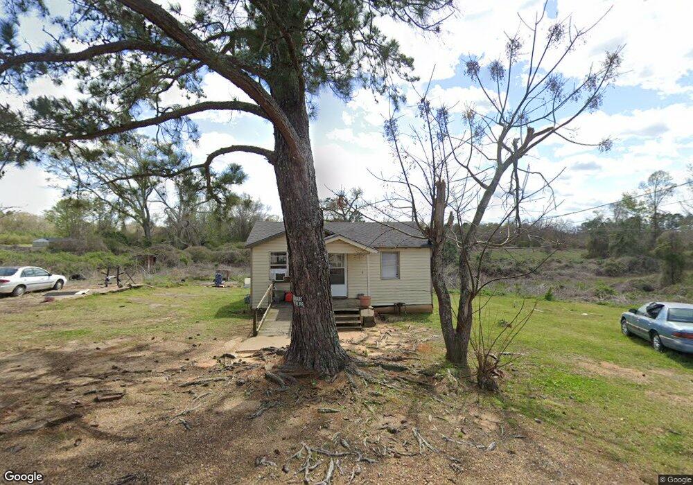 1017 Dillon Rd, McComb, MS 39648 - photo 1