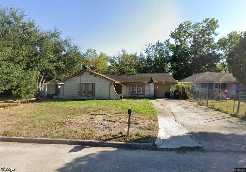 939 Cherry Spring Dr, Houston, TX 77038 - photo 1
